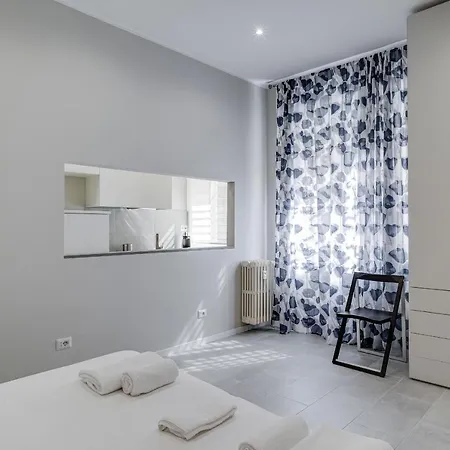 Modern And Spacious Flat * ميلان